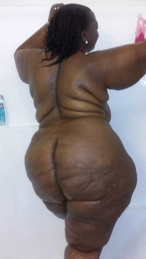 Black Series 01: From MILF to GILF with Matures in between #102653218