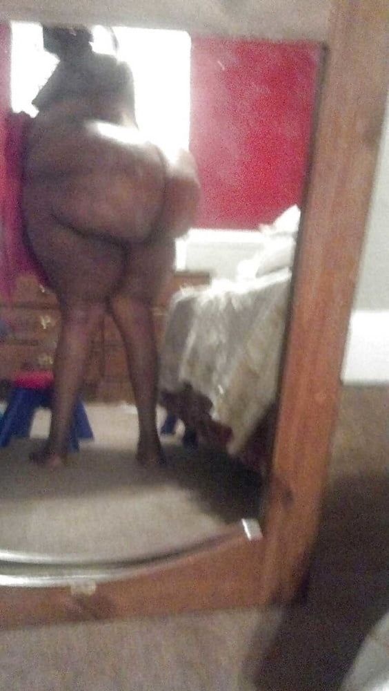 Black Series 01: From MILF to GILF with Matures in between #102653981