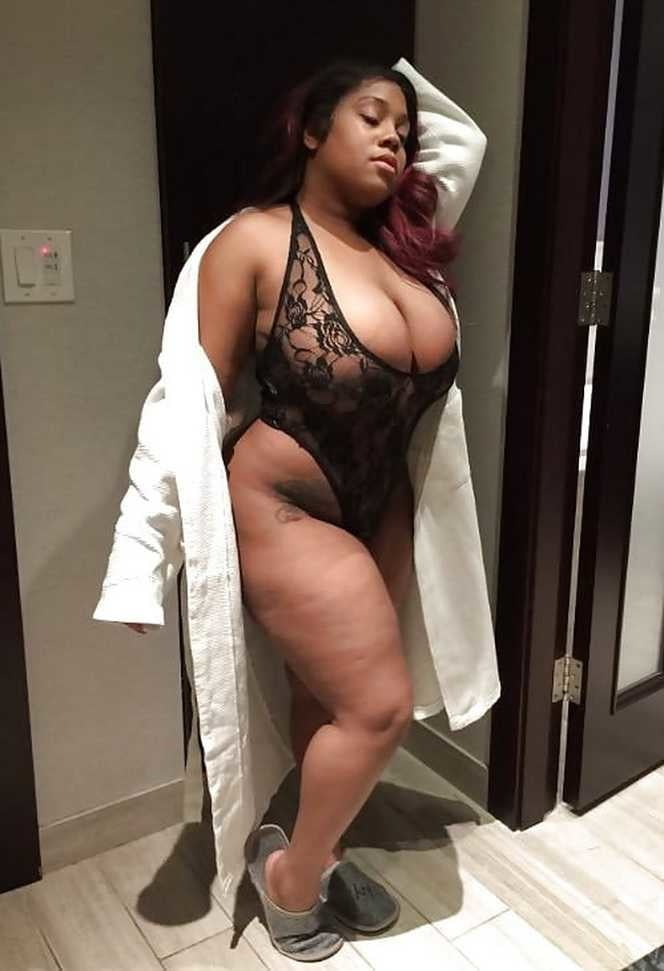Black Series 01: From MILF to GILF with Matures in between #102654104