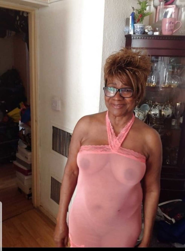 Black Series 01: From MILF to GILF with Matures in between #102654196