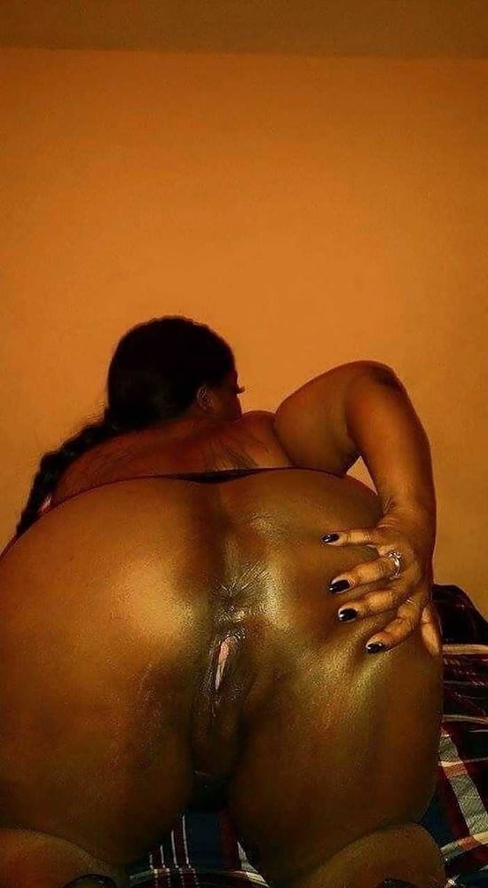 Black Series 01: From MILF to GILF with Matures in between #102654370