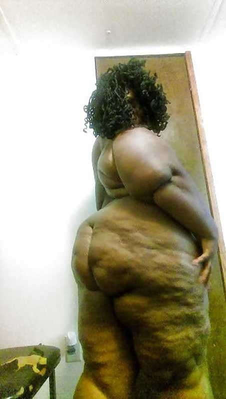 Black Series 01: From MILF to GILF with Matures in between #102654420