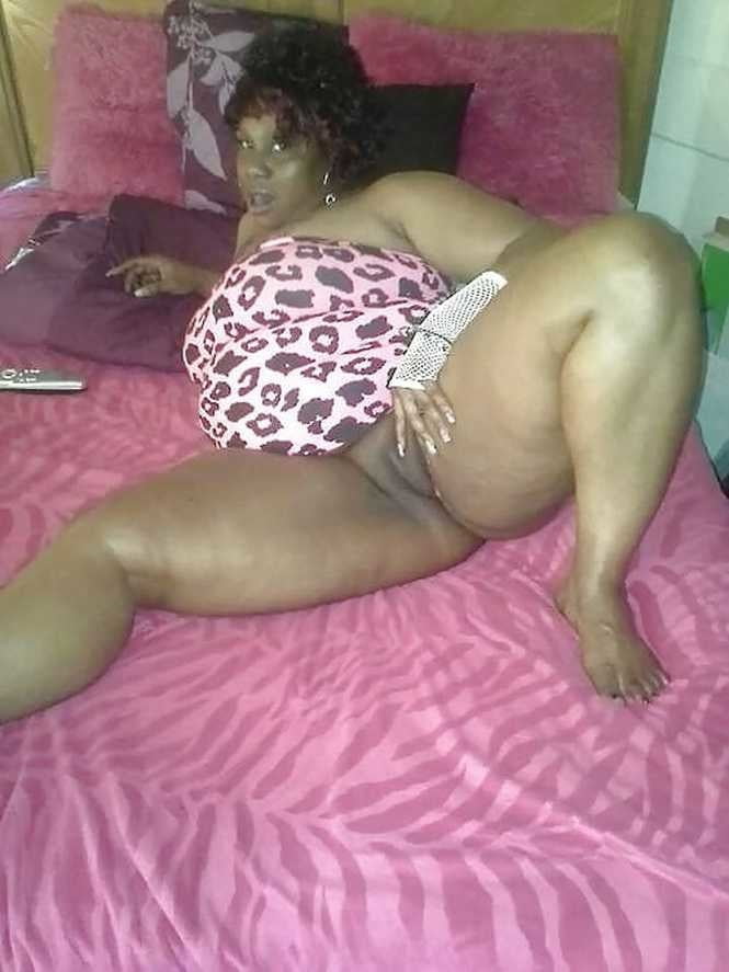 Black Series 01: From MILF to GILF with Matures in between #102654426