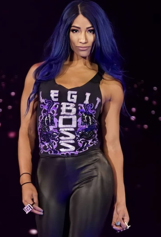 WWE Sasha Banks dauergeile Boss bitch #89828740
