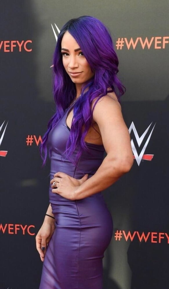 WWE Sasha Banks dauergeile Boss bitch #89828799