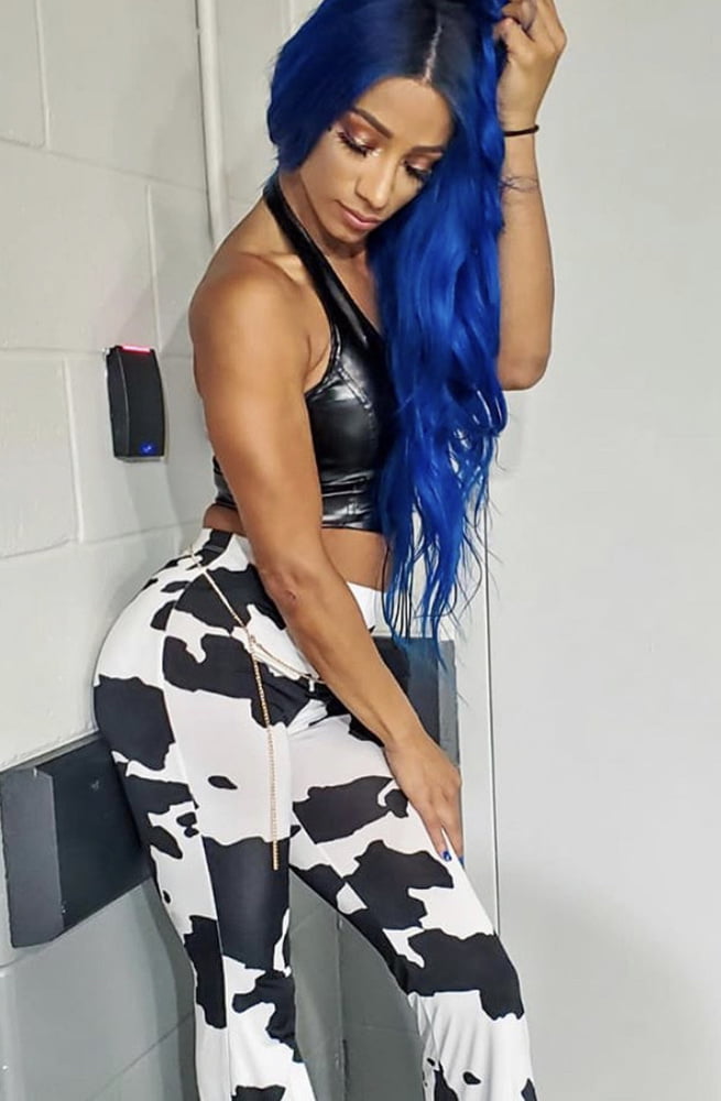 WWE Sasha Banks dauergeile Boss bitch #89828899