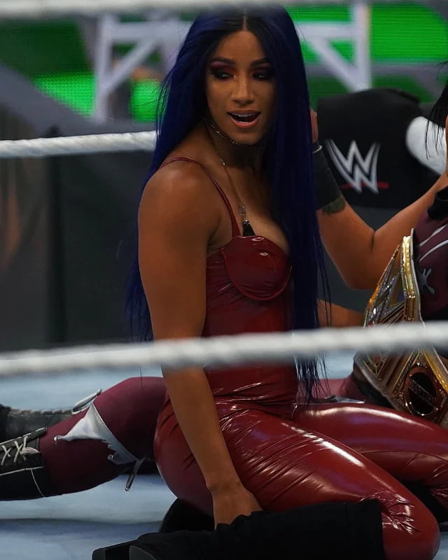 WWE Sasha Banks dauergeile Boss bitch #89829283