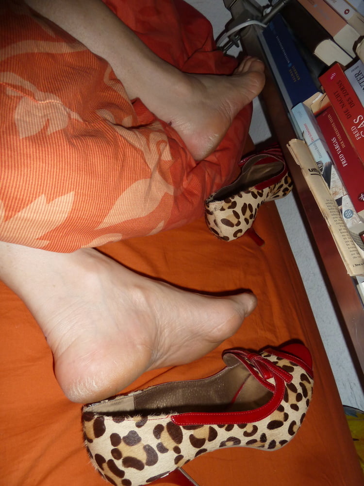 the sleeping feet of my wife #106886138