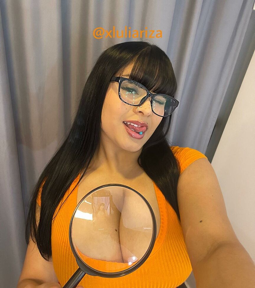 Frutiluu desnuda #109838714