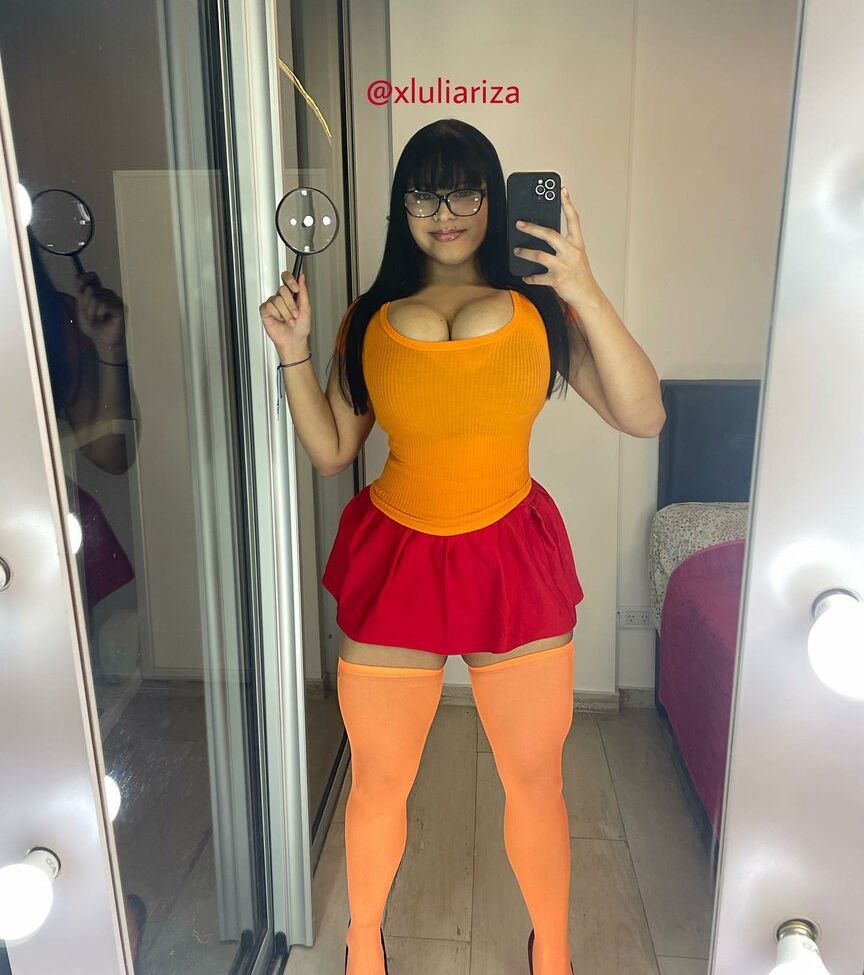 Frutiluu desnuda #109838717