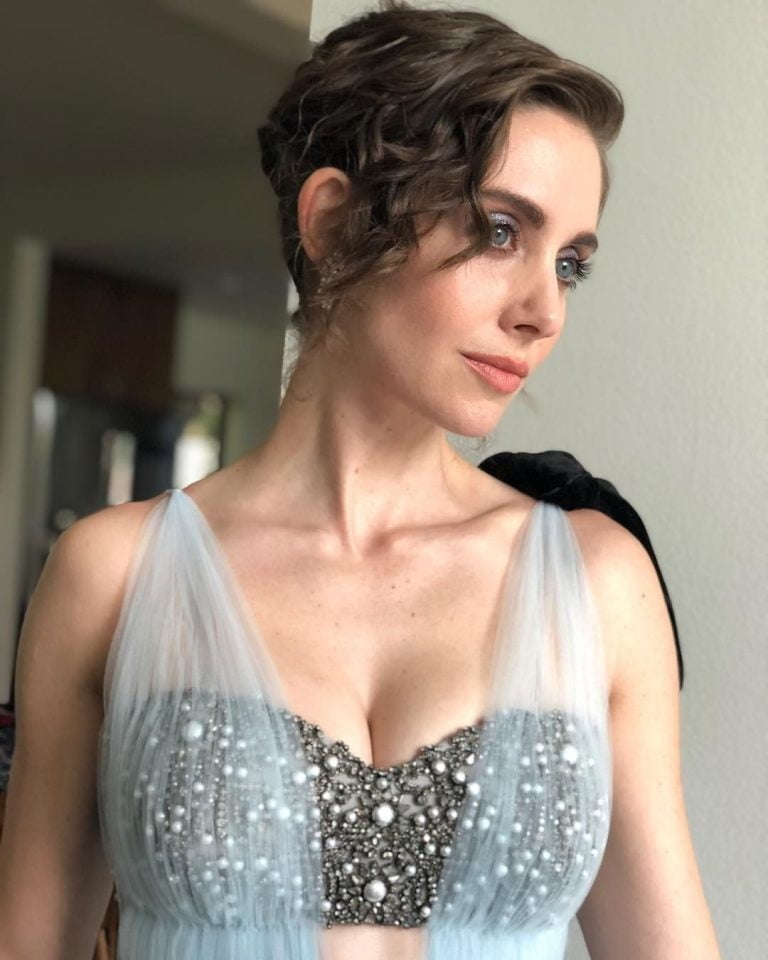 Alison brie
 #105801622