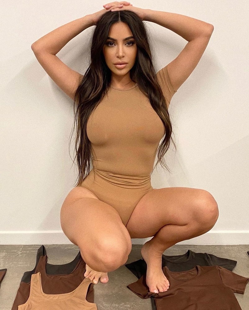 Kim kardashian
 #87357117