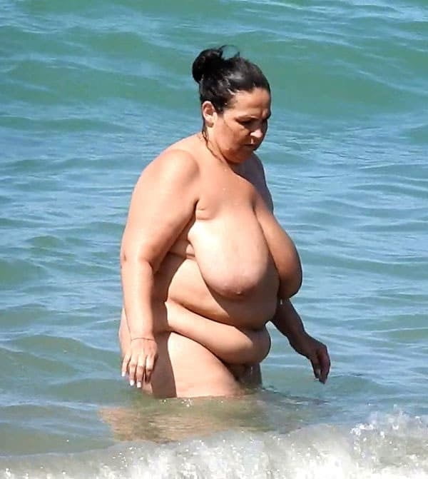 Nudistas grandes
 #93185108