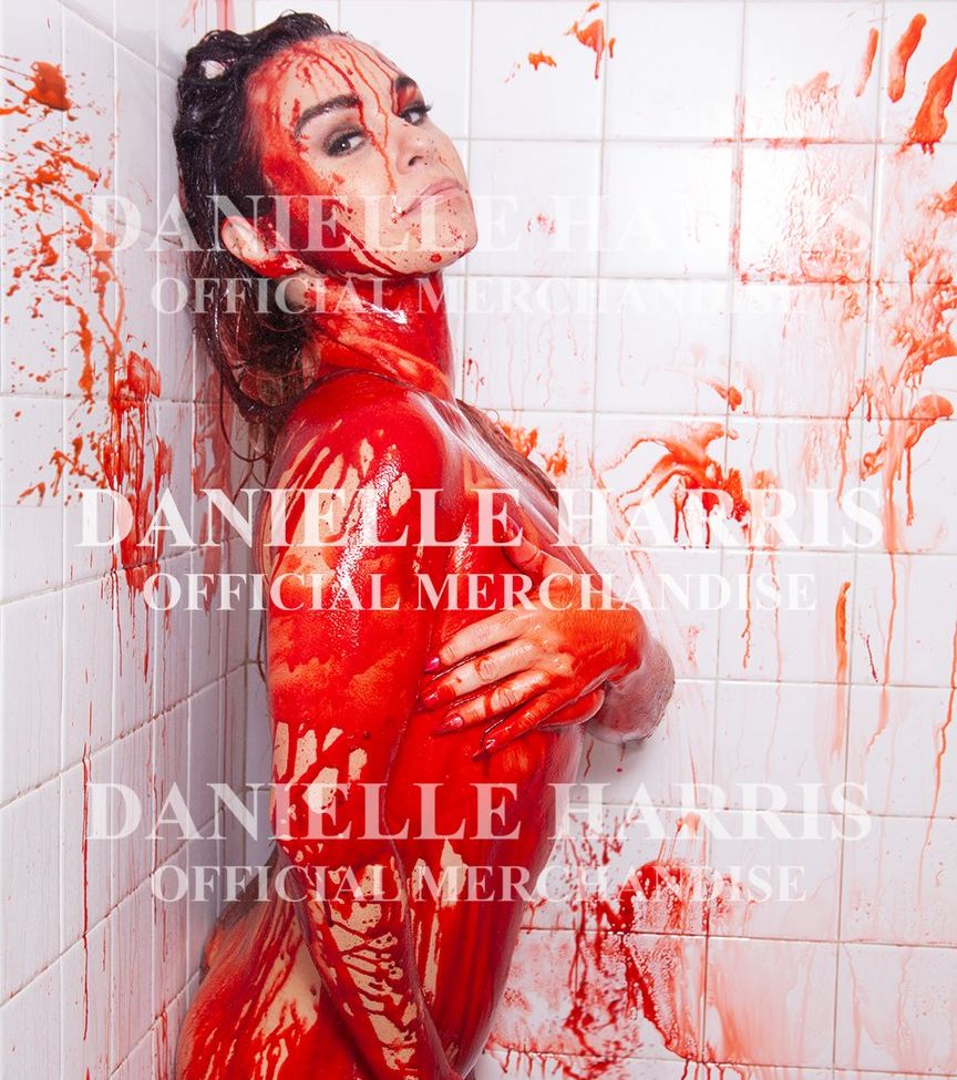 Danielle Harris nue #109110917