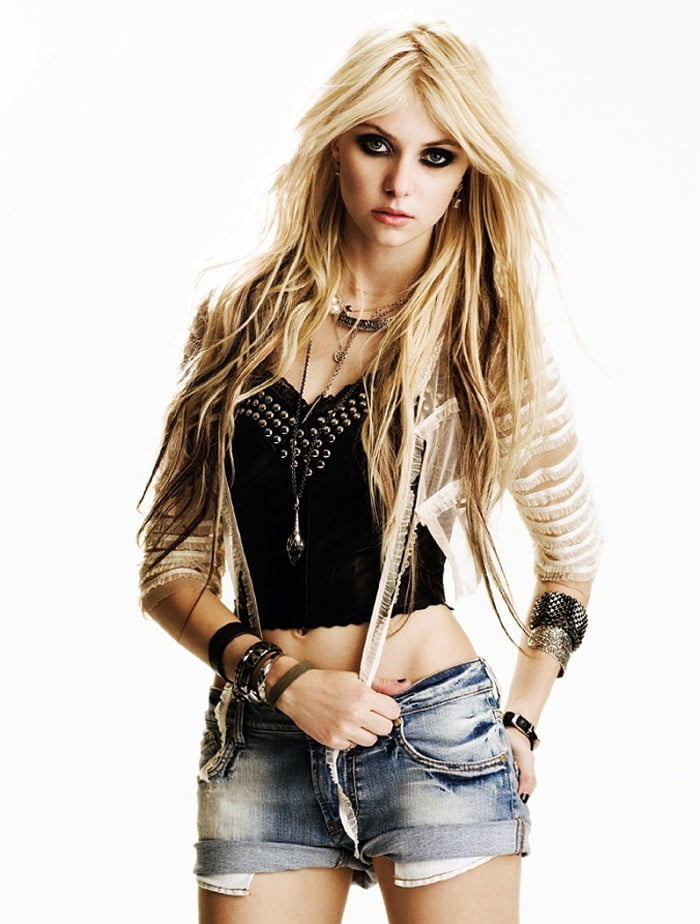 Taylor Momsen #106066817