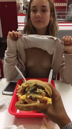 GIFS TROVATI IN RETE #104275951