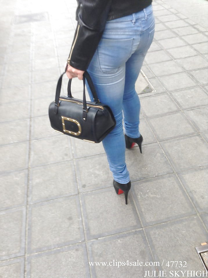 JS MILF #103471548