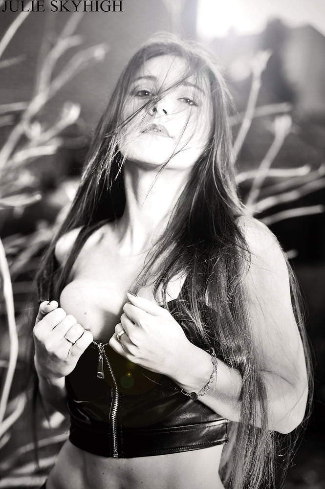 JS MILF #103471765