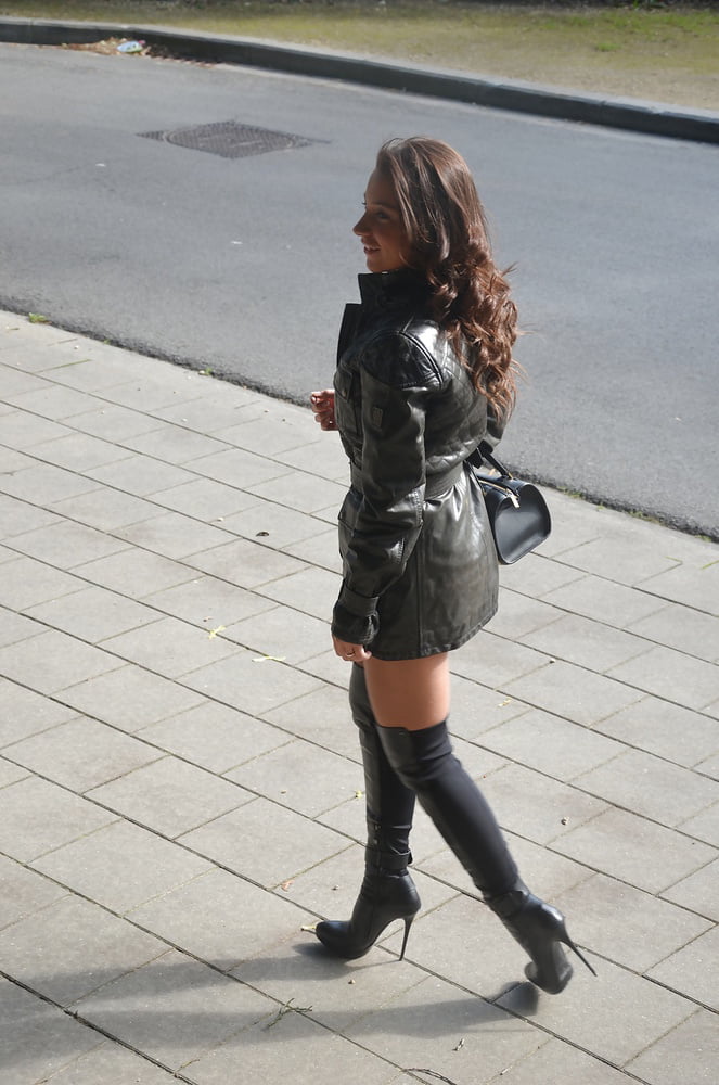 JS MILF #103471970
