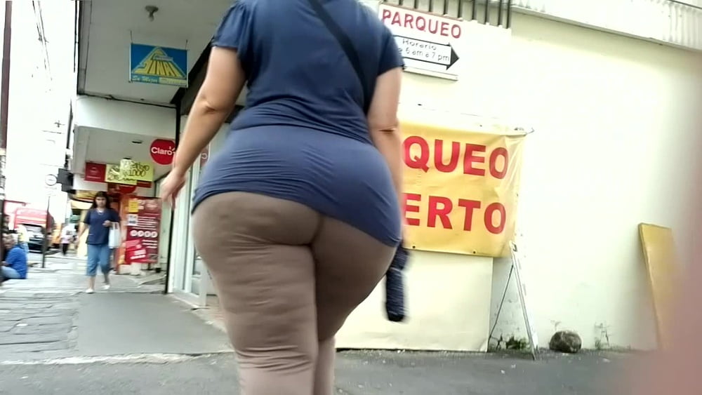 WIDE ASS FROM THE SLUMS BEGGING FOR FAT VEINY COCK #81296711