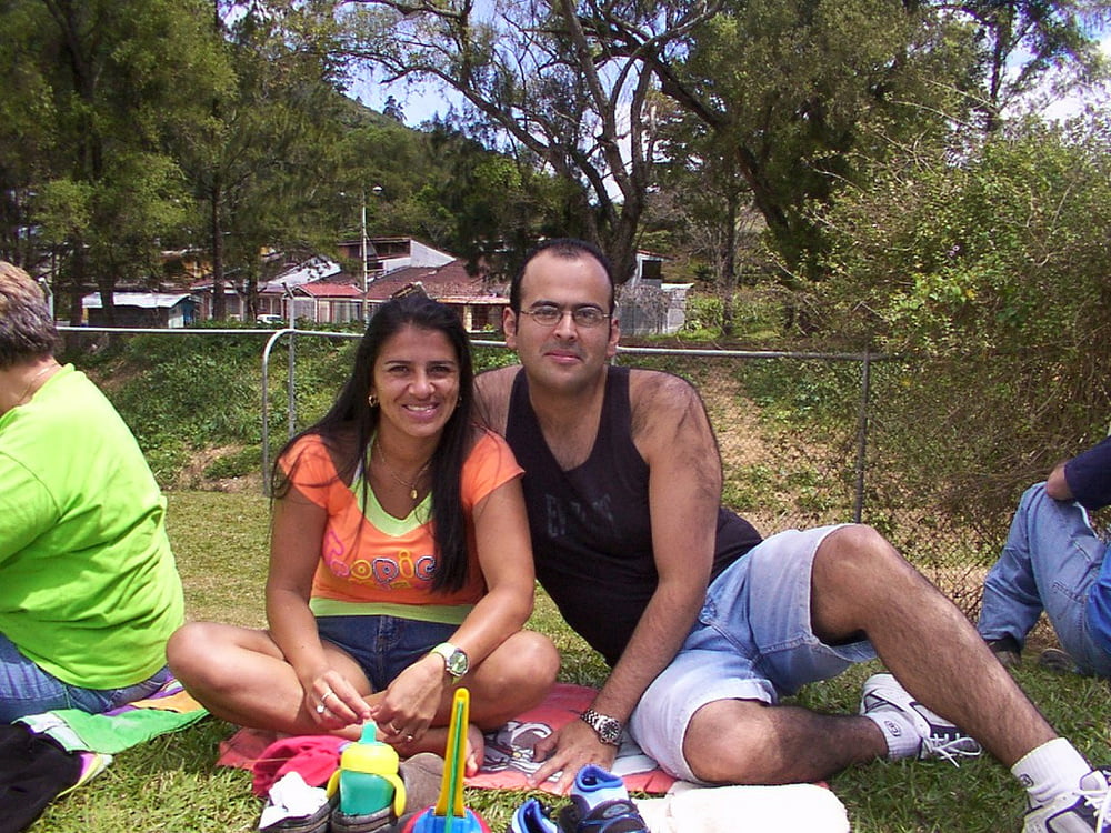 3. Costa Rican couple #95000053