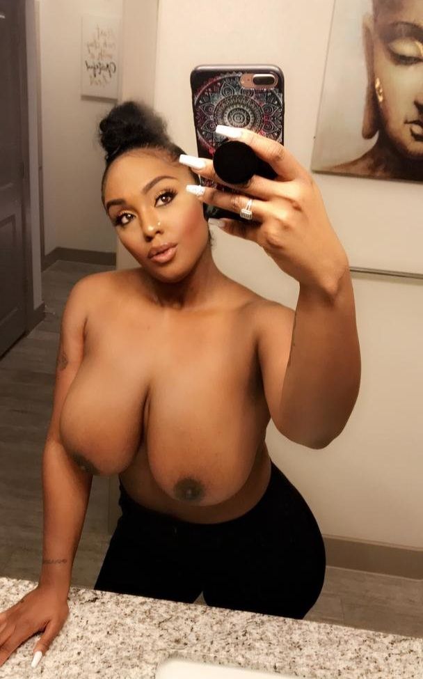 Layton Benton nackt #108555514