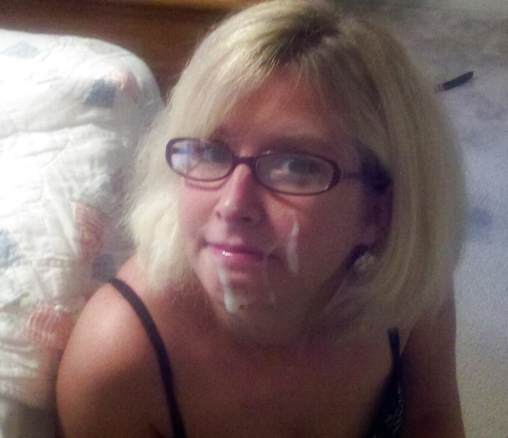 Milfs Flashing #87970535