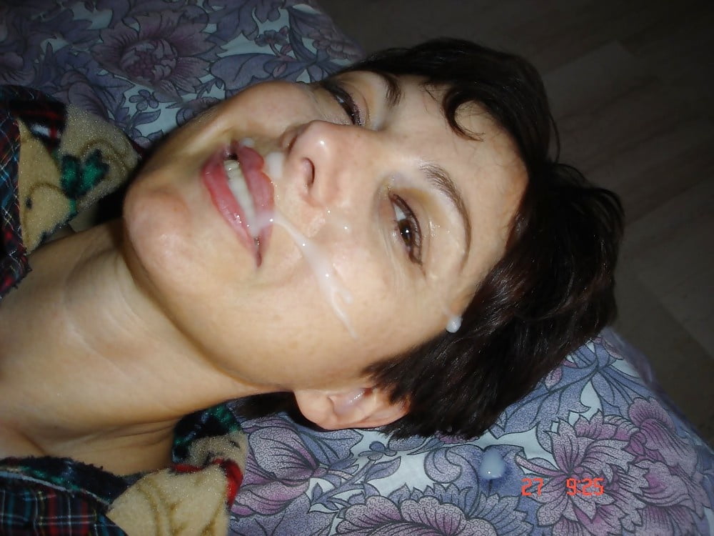 Milfs Flashing #87970578