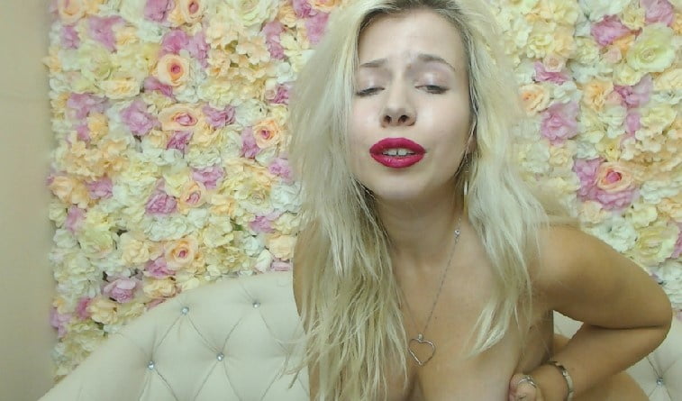 金髪美女
 #80631029