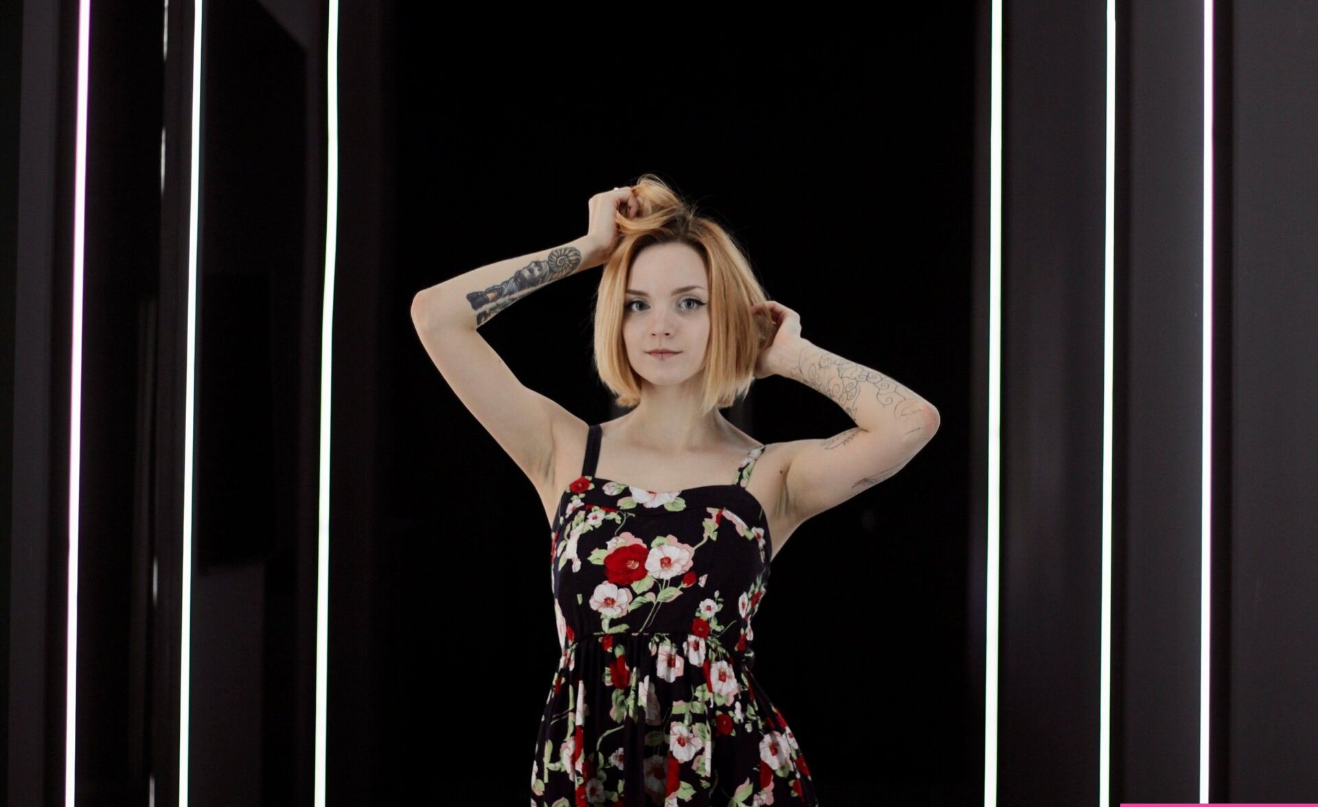 Luventa desnuda #108176267