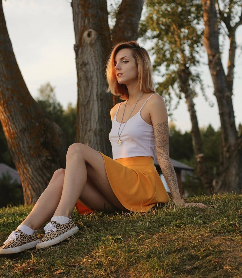 Luventa desnuda #108176289