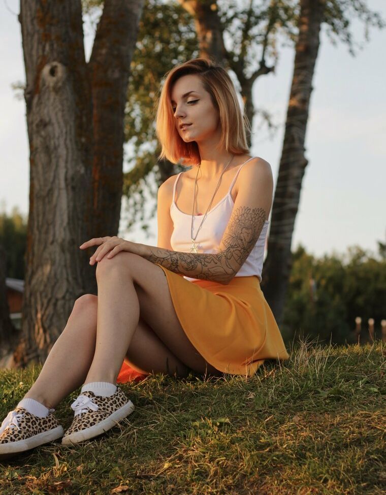 Luventa desnuda #108176291