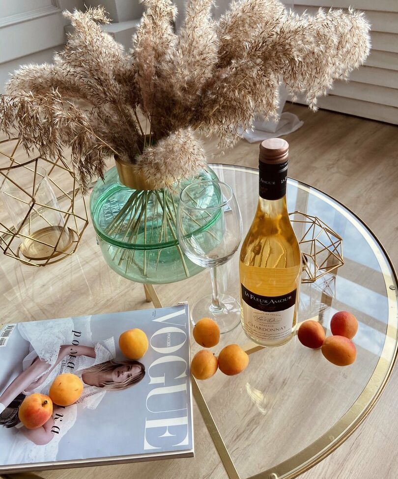 Luventa desnuda #108176299