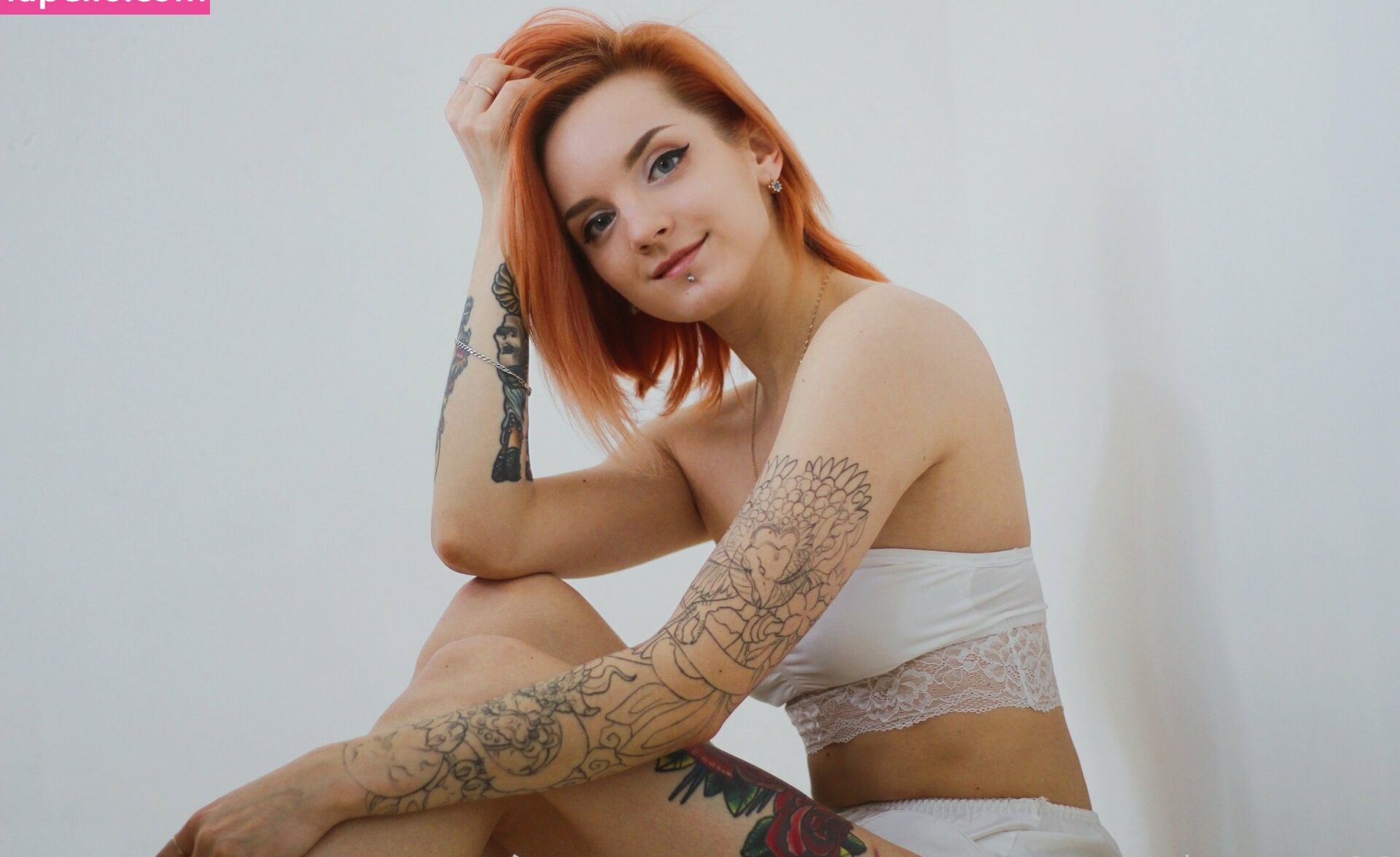 Luventa desnuda #108176304