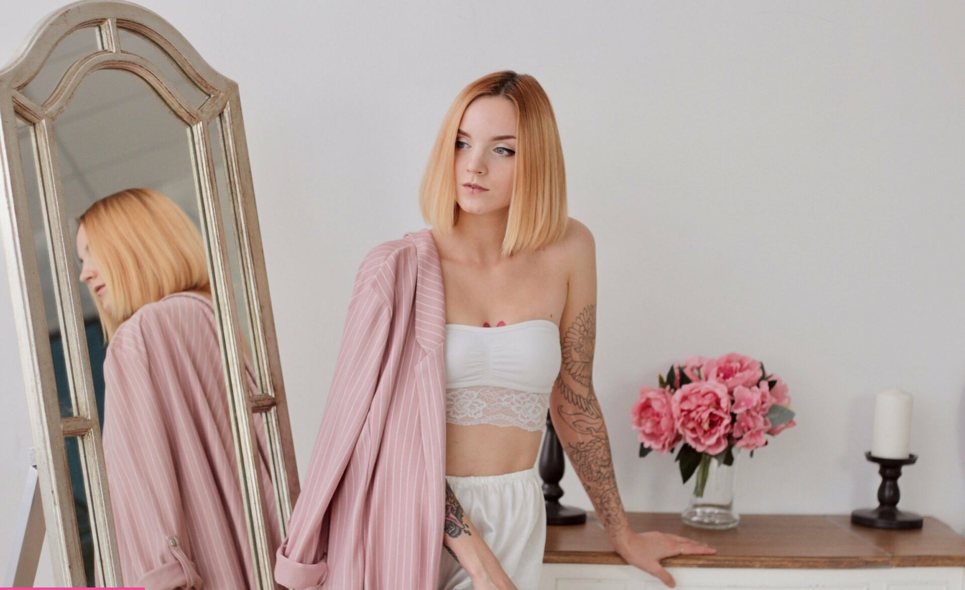 Luventa desnuda #108176309