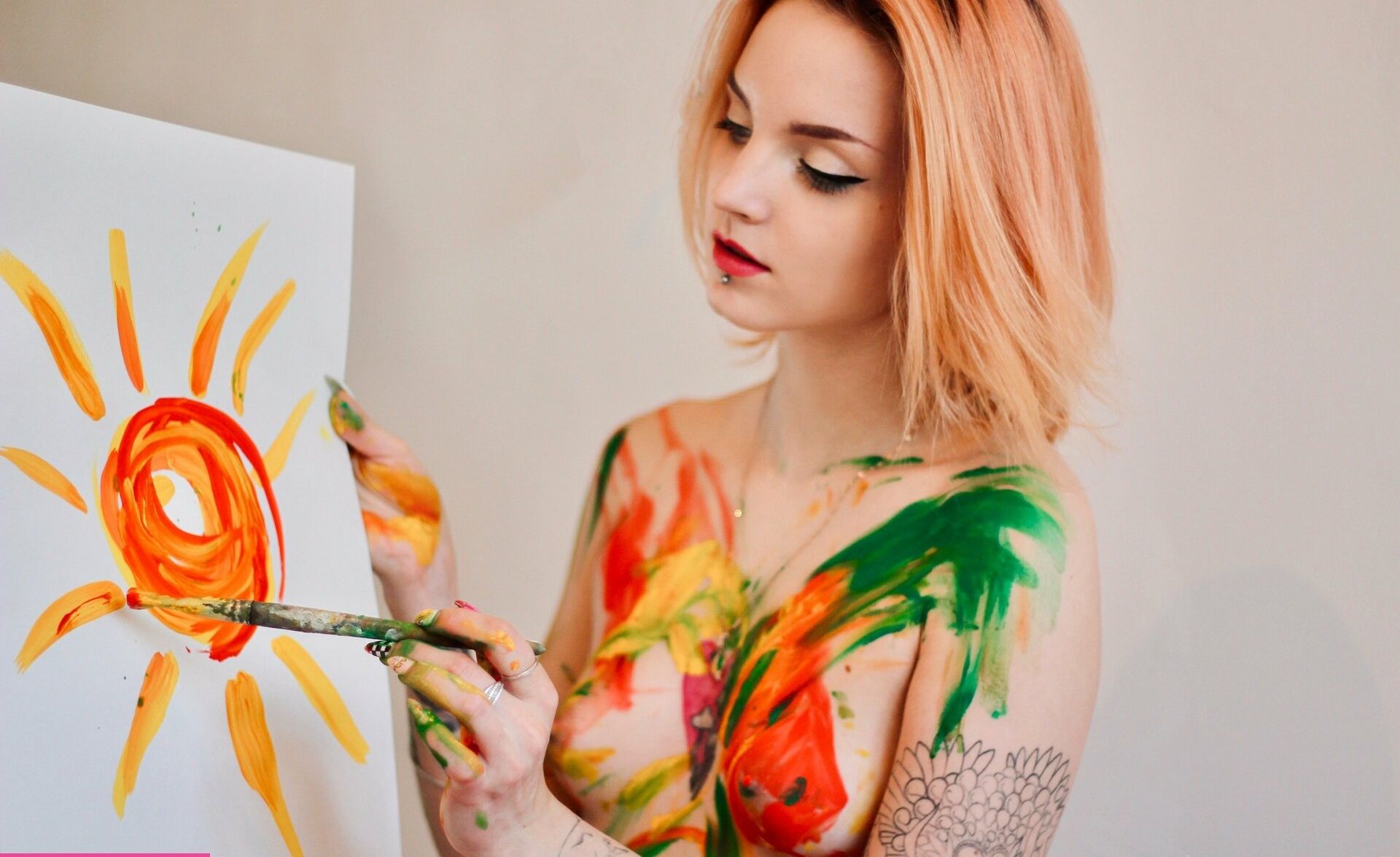 Luventa desnuda #108176320