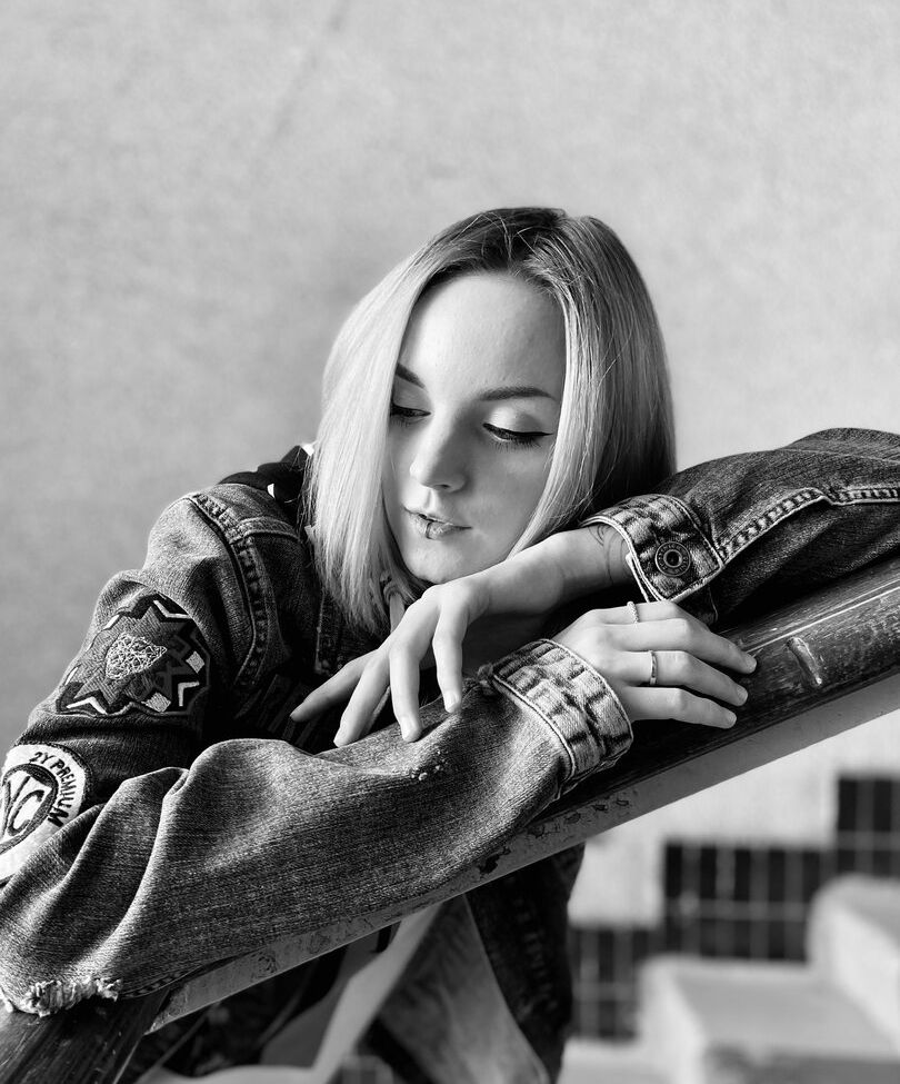 Luventa desnuda #108176372