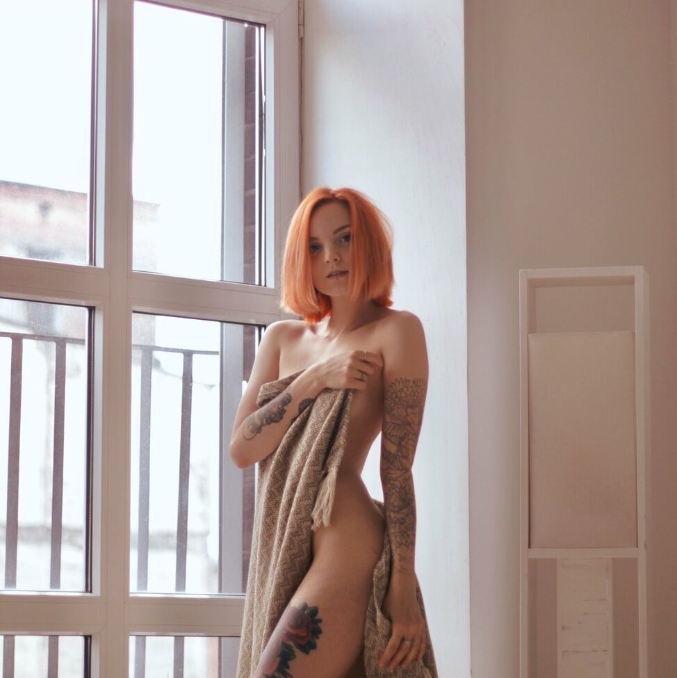 Luventa desnuda #108176373