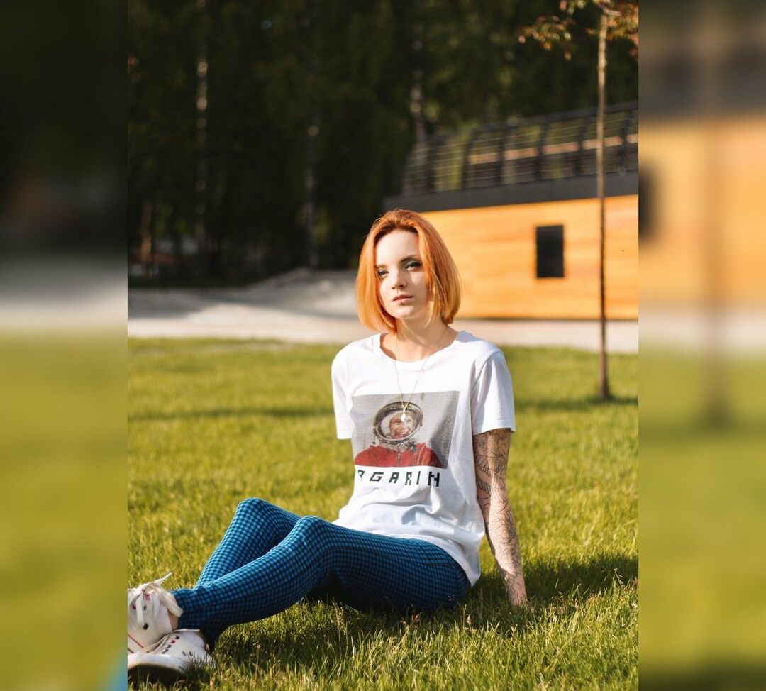 Luventa desnuda #108176412