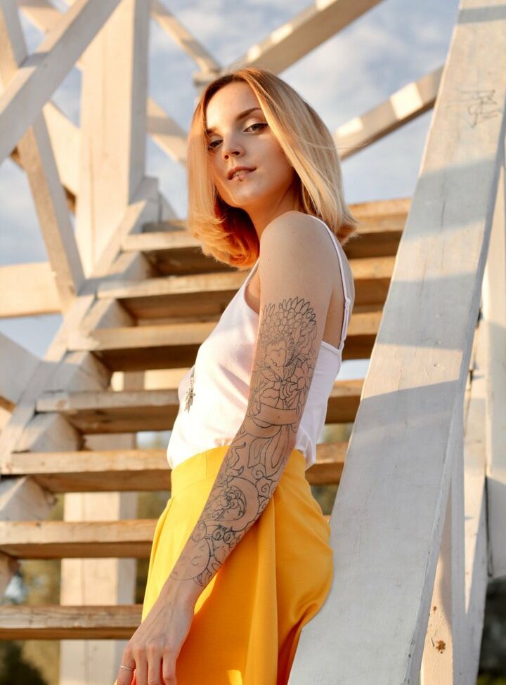 Luventa desnuda #108176458