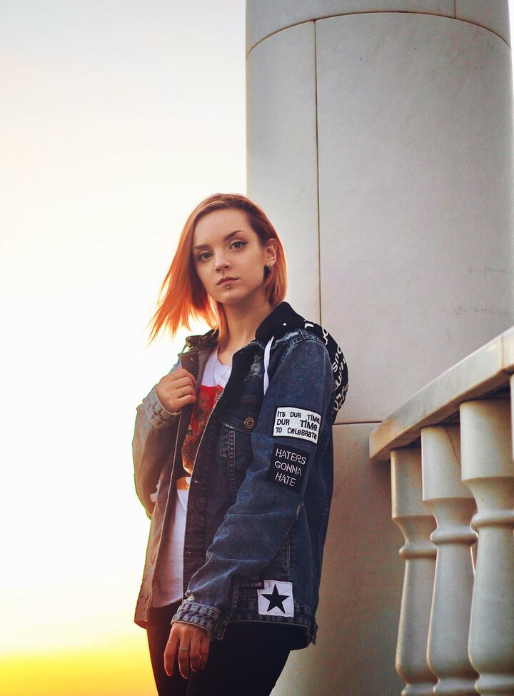 Luventa desnuda #108176461