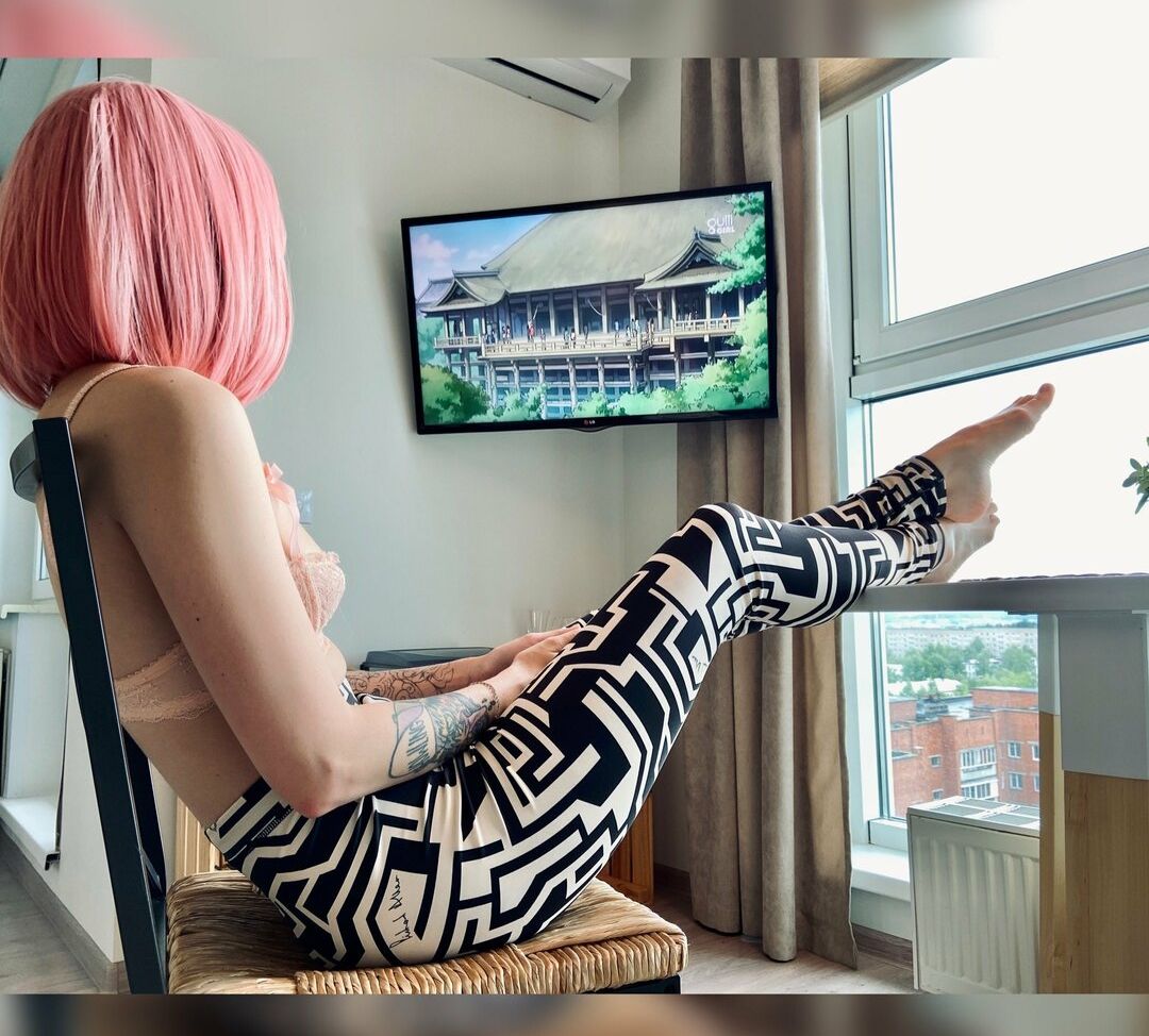 Luventa desnuda #108176472