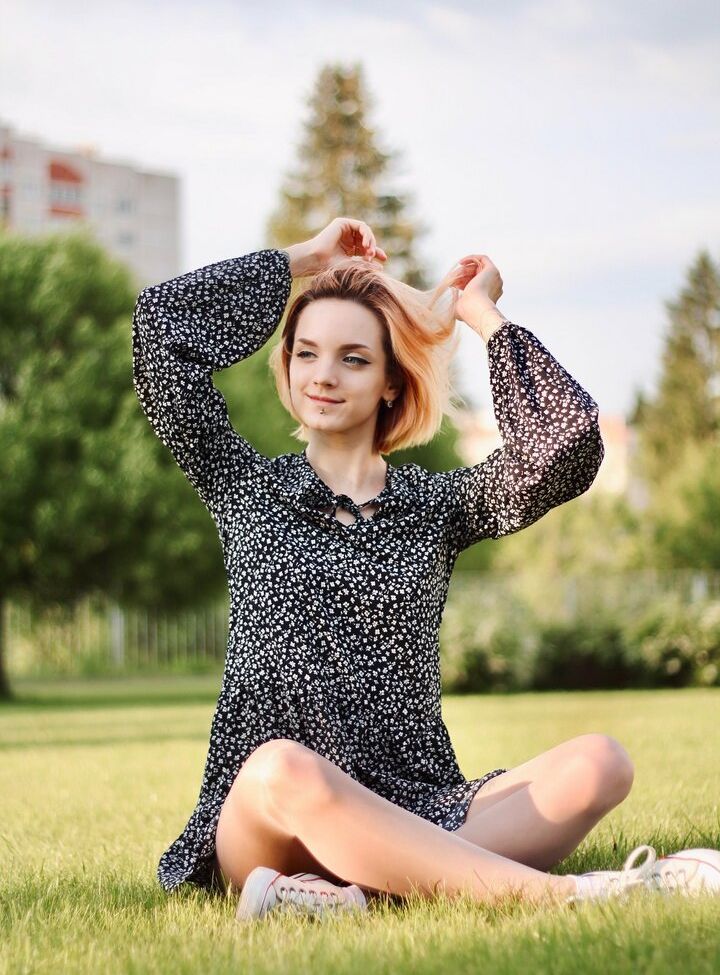 Luventa desnuda #108176512