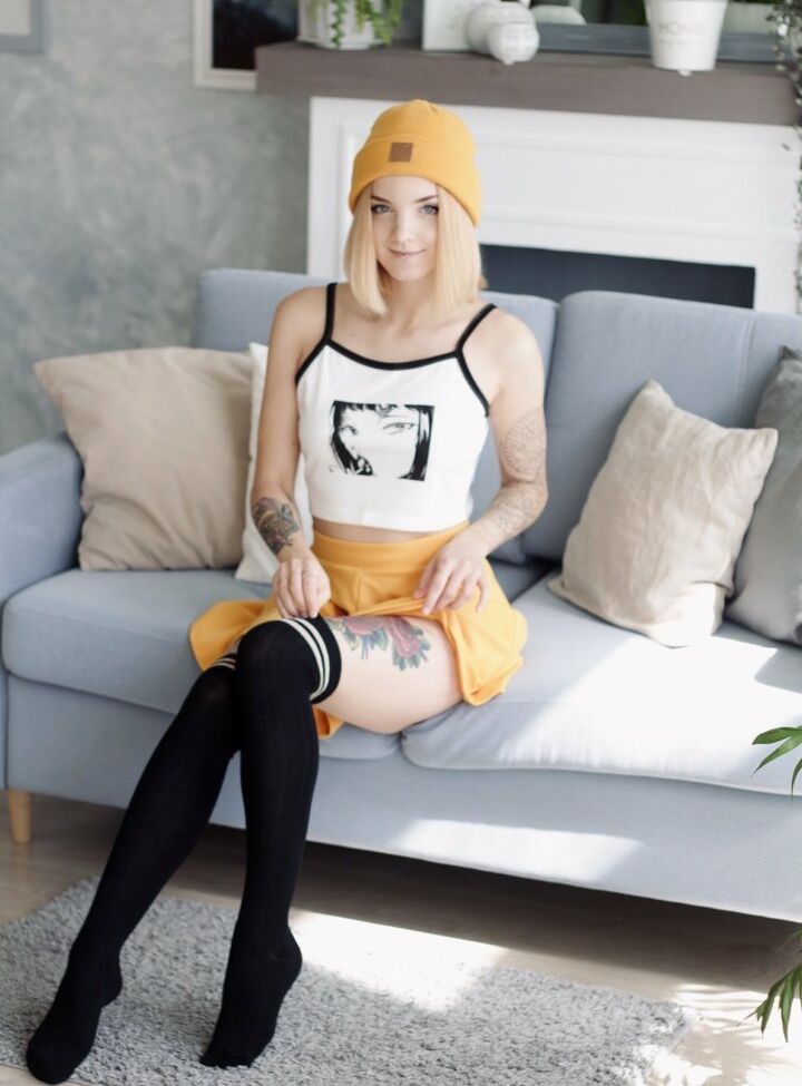 Luventa desnuda #108176516