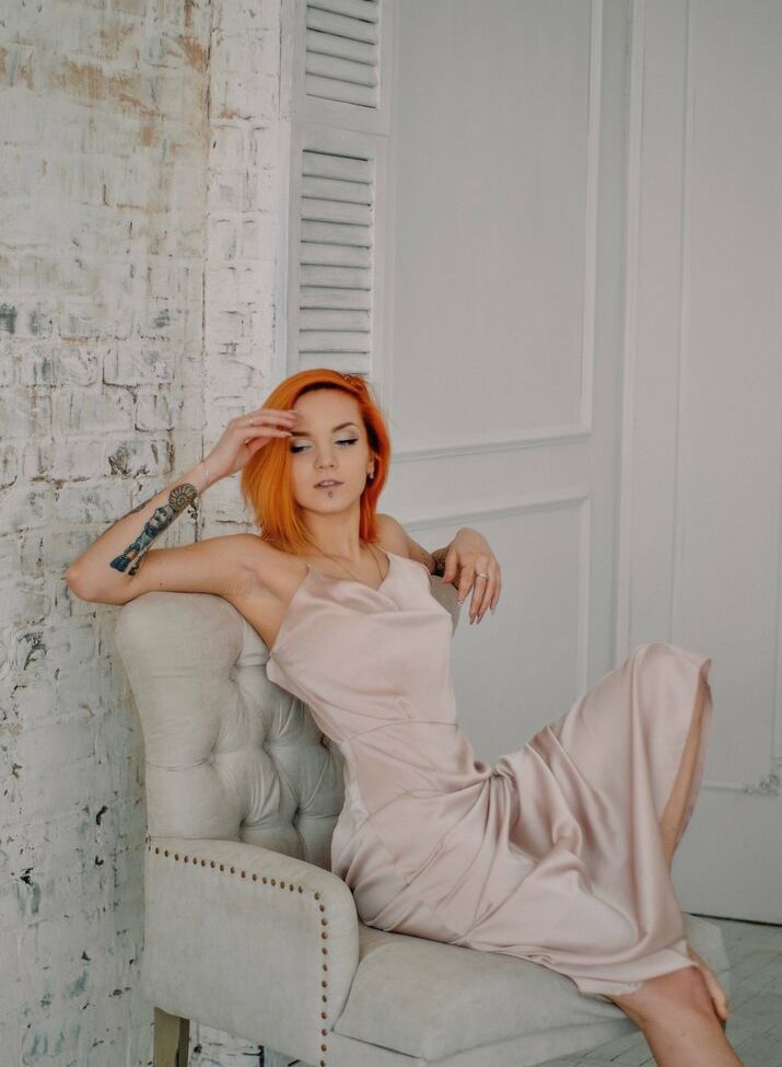 Luventa desnuda #108176529