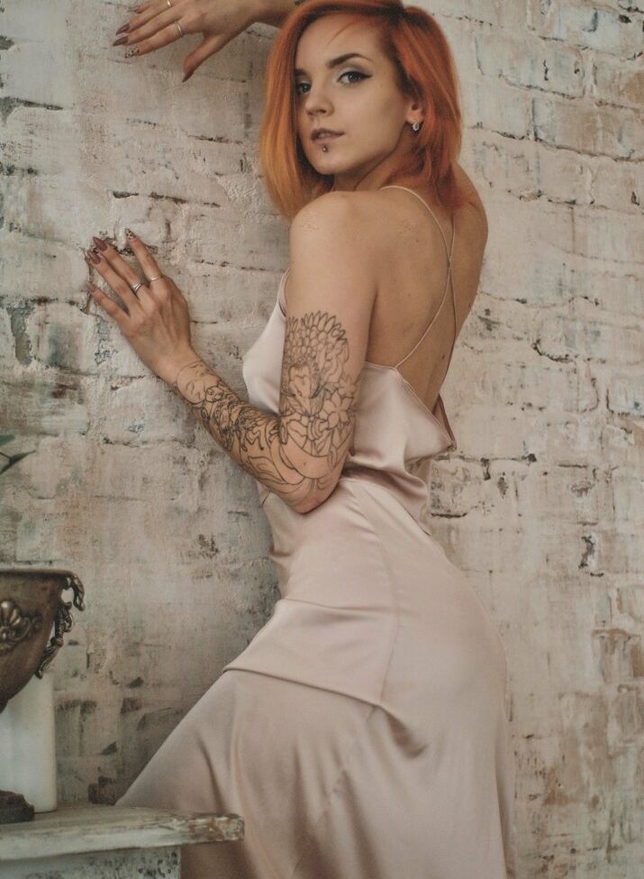 Luventa desnuda #108176531