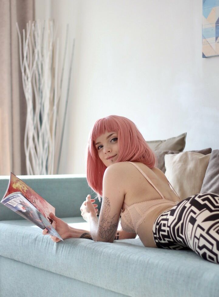 Luventa desnuda #108176542