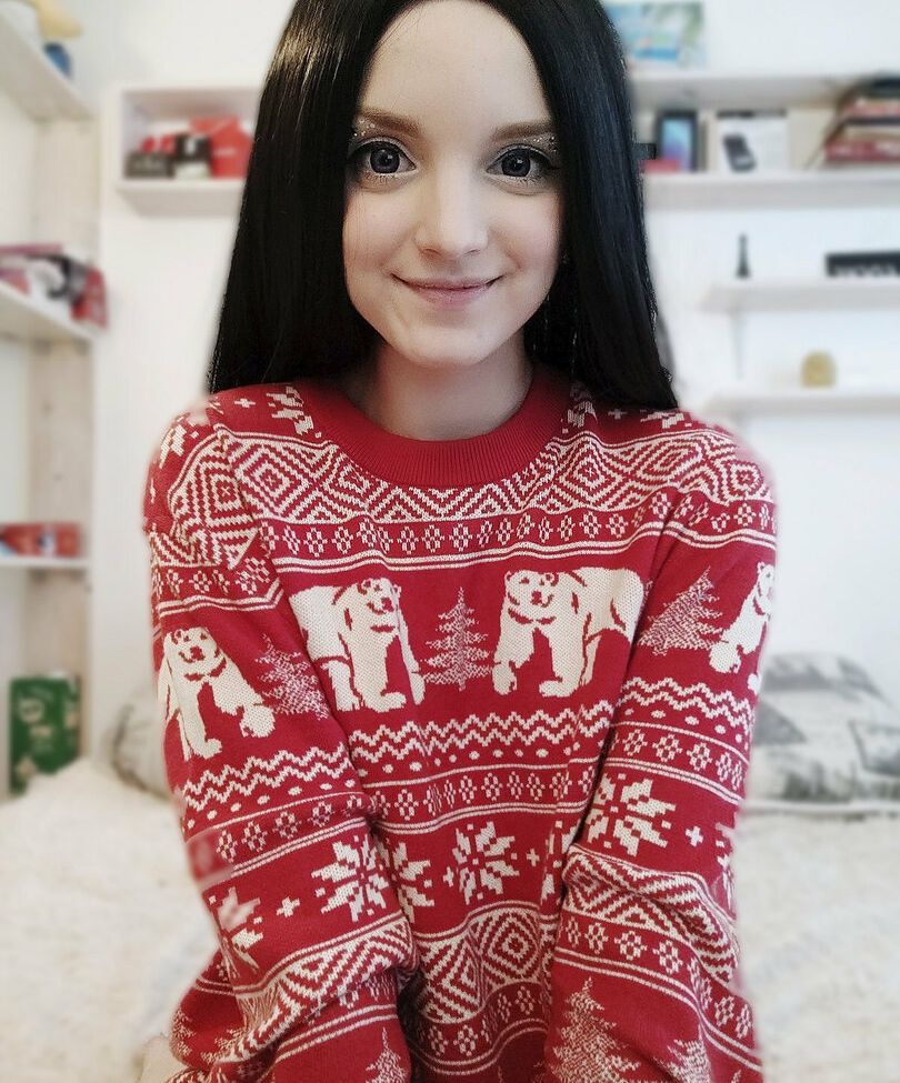 Luventa desnuda #108176596