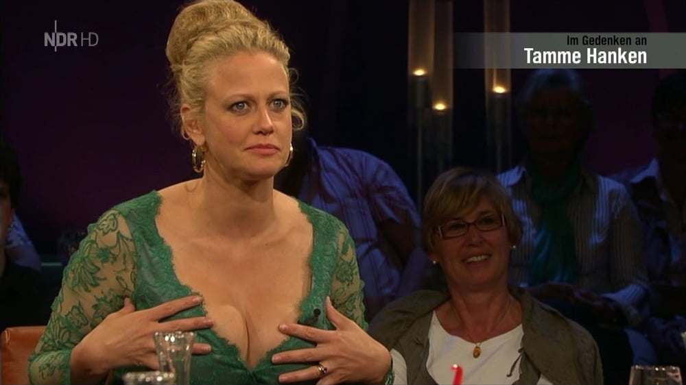 ドイツのテレビ番組の乳房バーバラ・ショーンベルガー
 #93844899