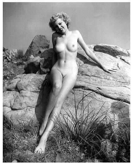 Vintage Porn - Old Tyme Photos and Pin-up Girls! #99430543